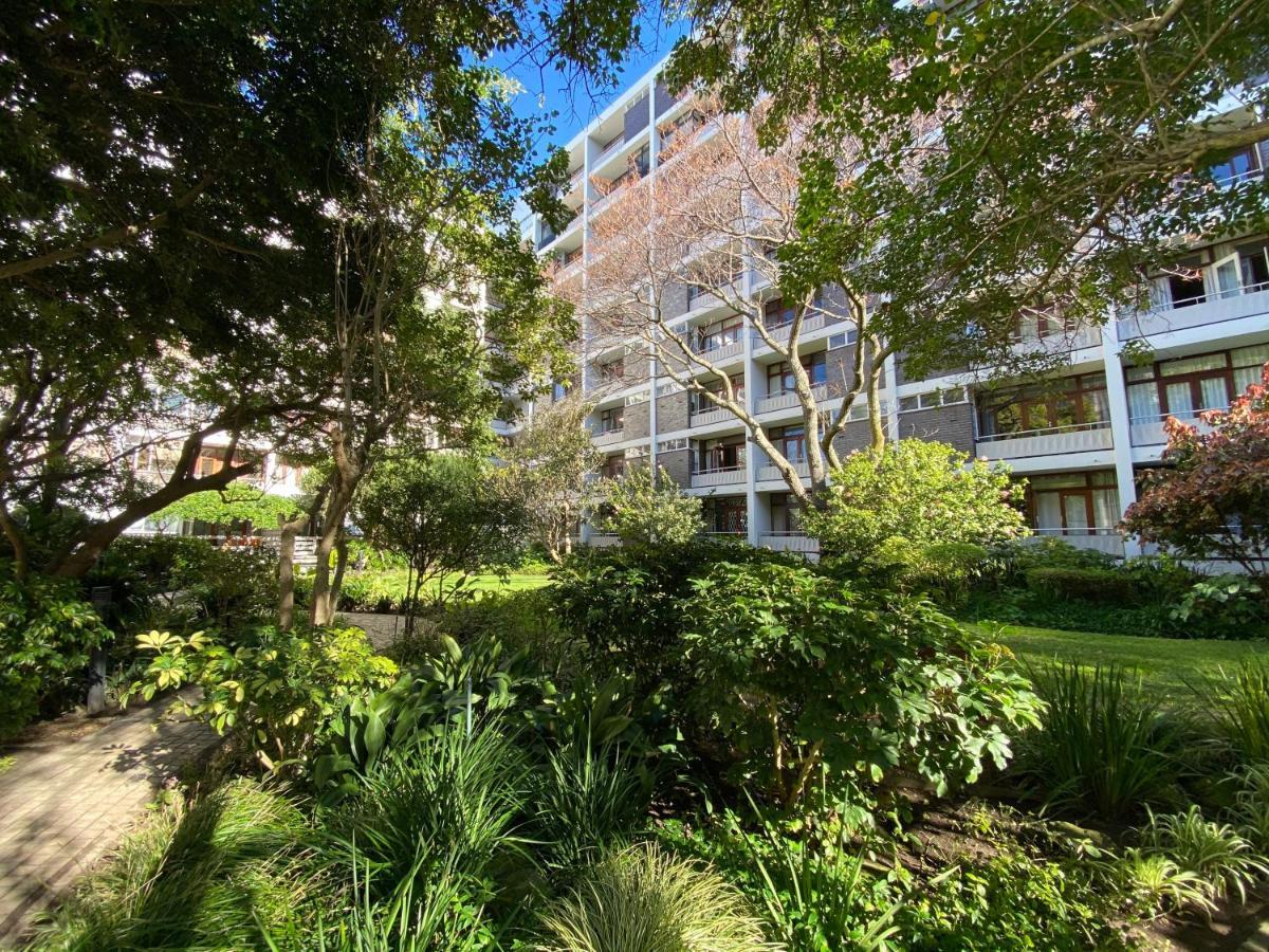 Cape Breaks Apartment *
